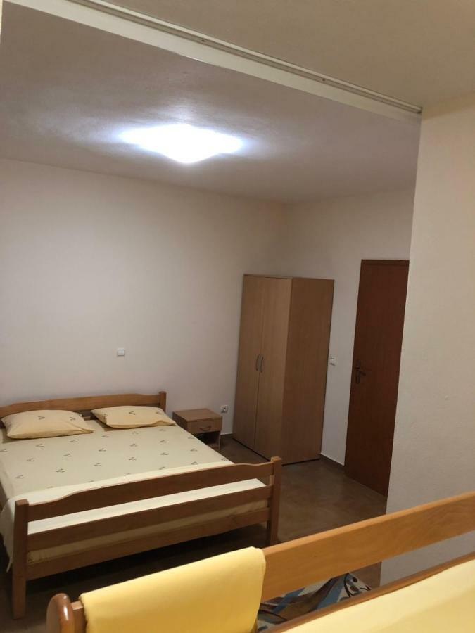 Apartment Family Улцинь Екстер'єр фото
