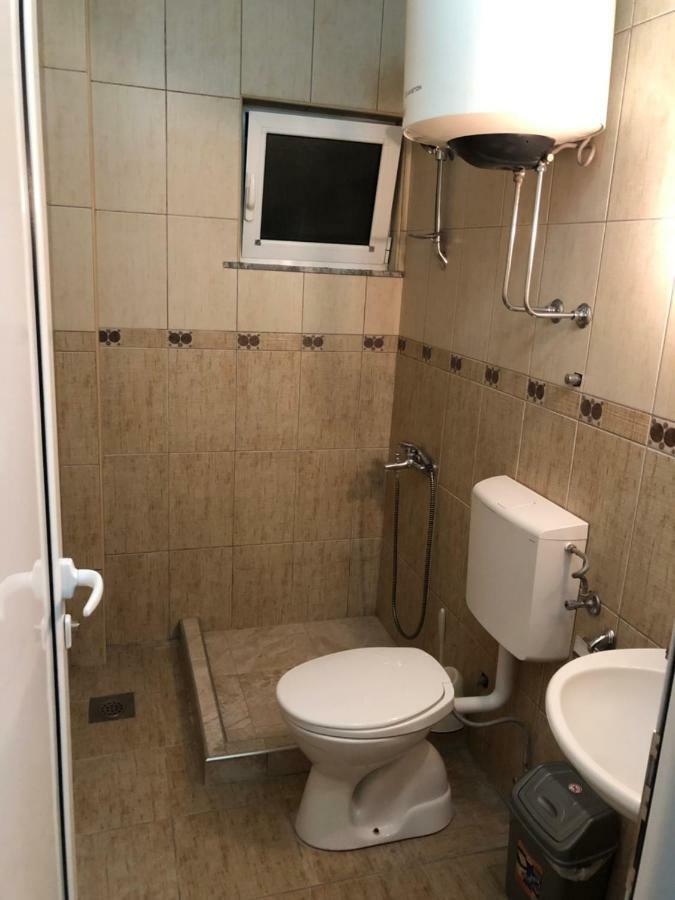 Apartment Family Улцинь Екстер'єр фото
