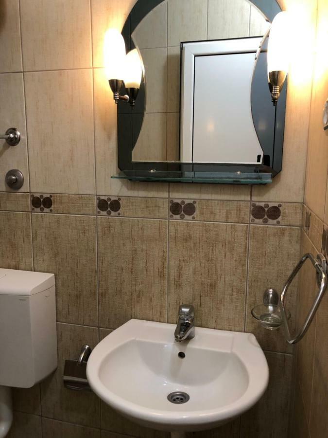 Apartment Family Улцинь Екстер'єр фото