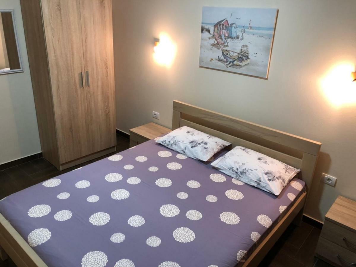 Apartment Family Улцинь Екстер'єр фото