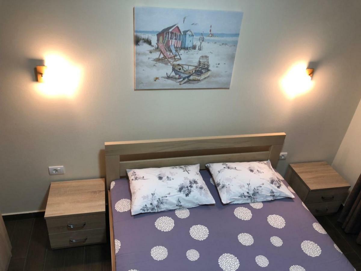 Apartment Family Улцинь Екстер'єр фото