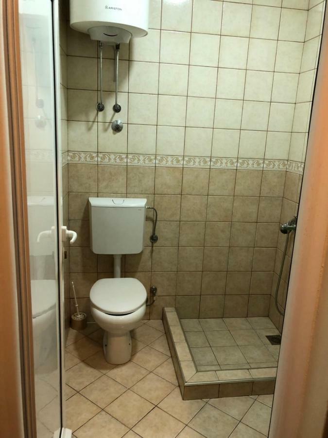 Apartment Family Улцинь Екстер'єр фото